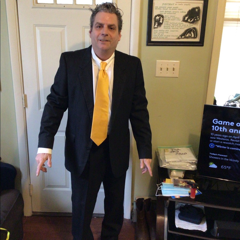 Men’s suit